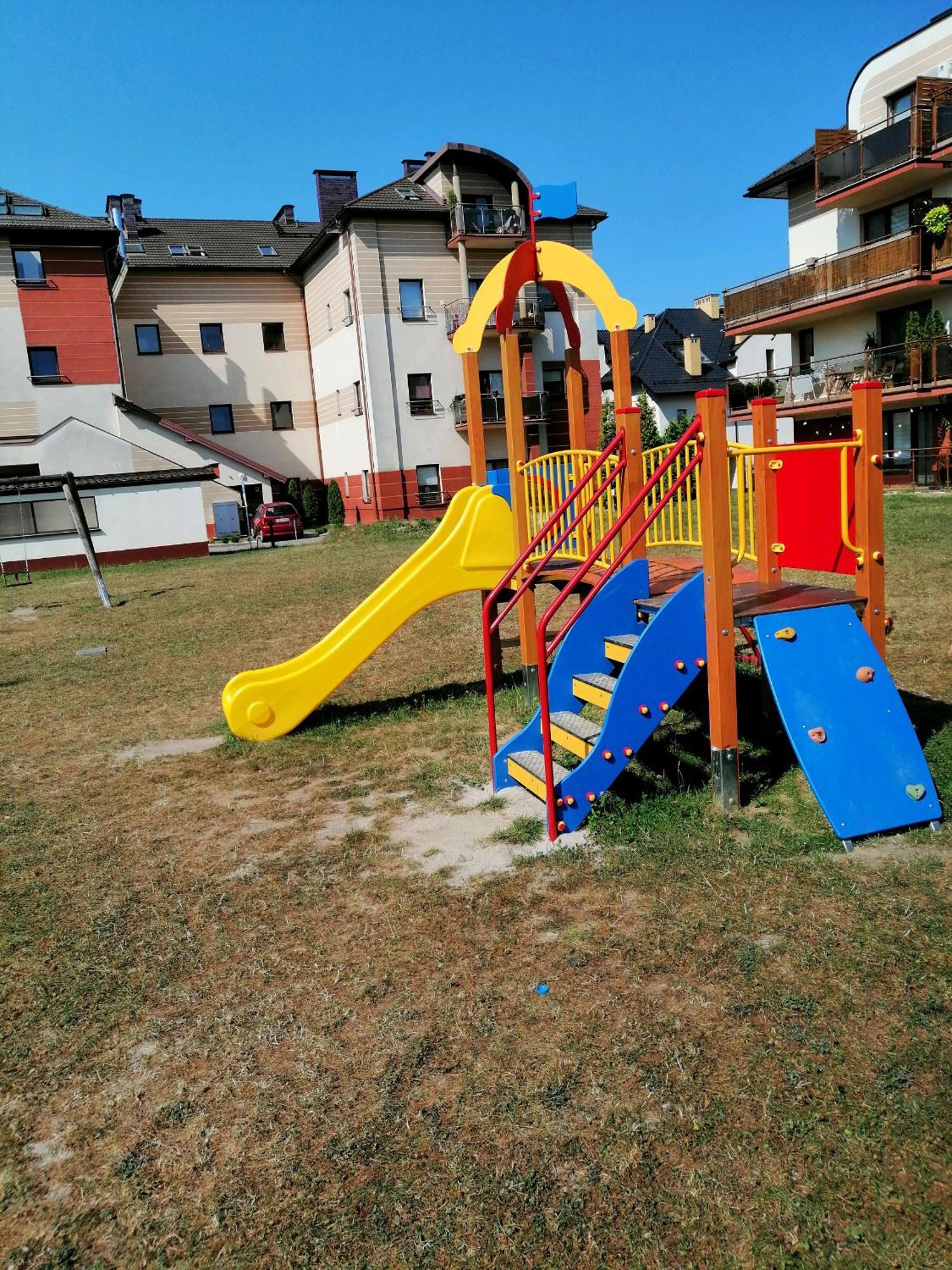 Pokoje Goscinne Z Lazienkami Niepolomice Bagian luar foto